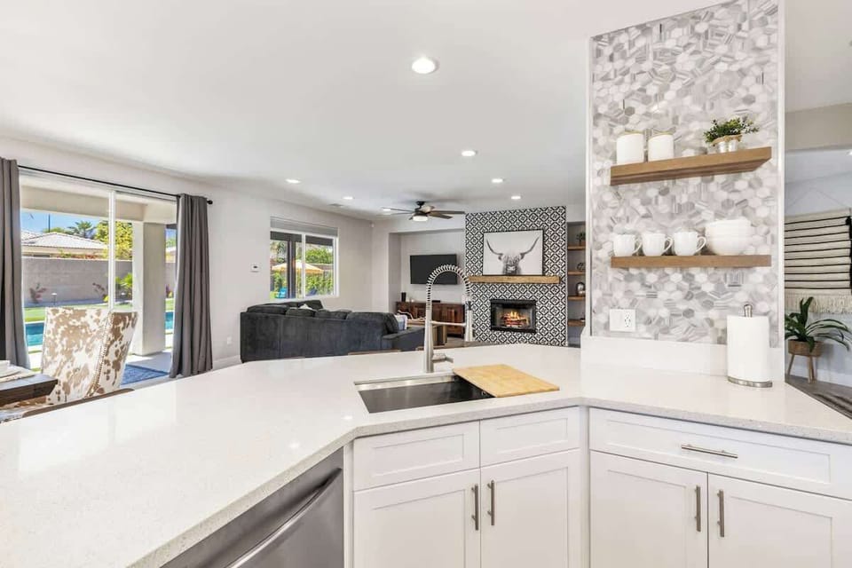 Breakfast bar.