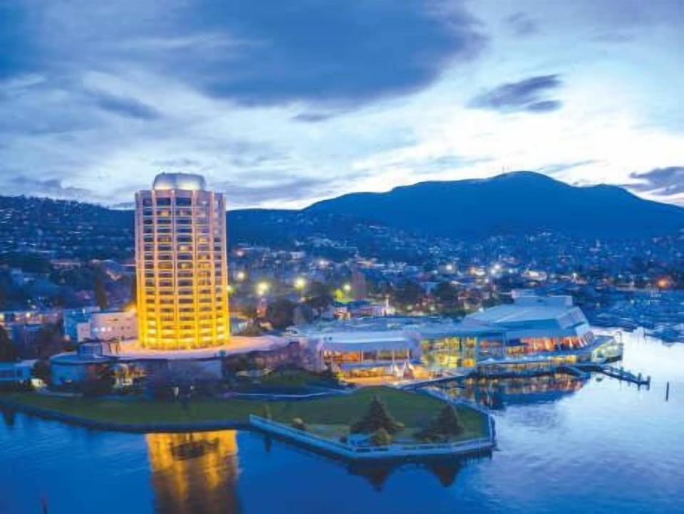 Walking Distance to Wrest Point Casino
