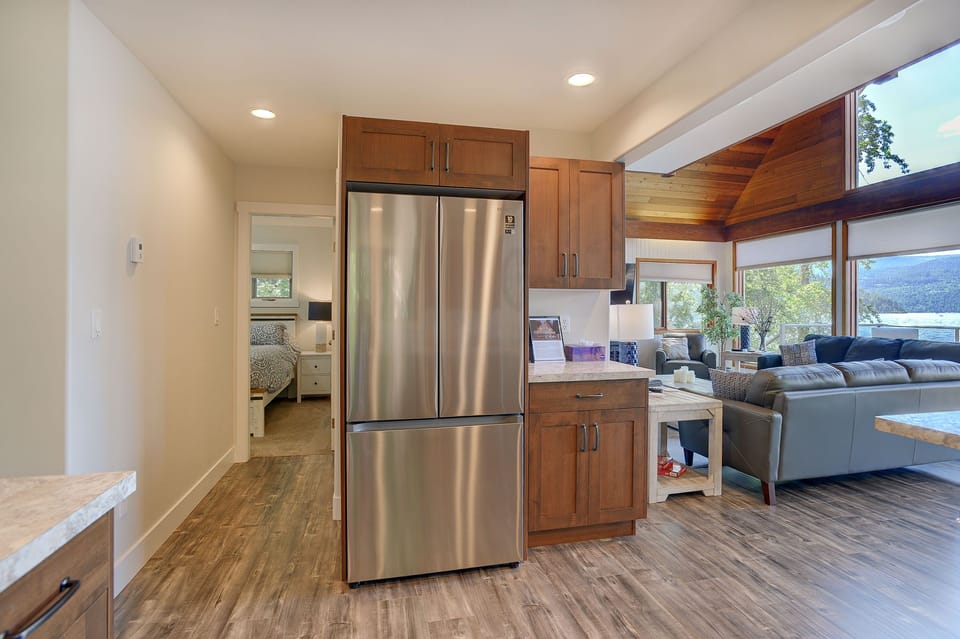 Stainless steel appliances with double door fridge and bottom freezer
