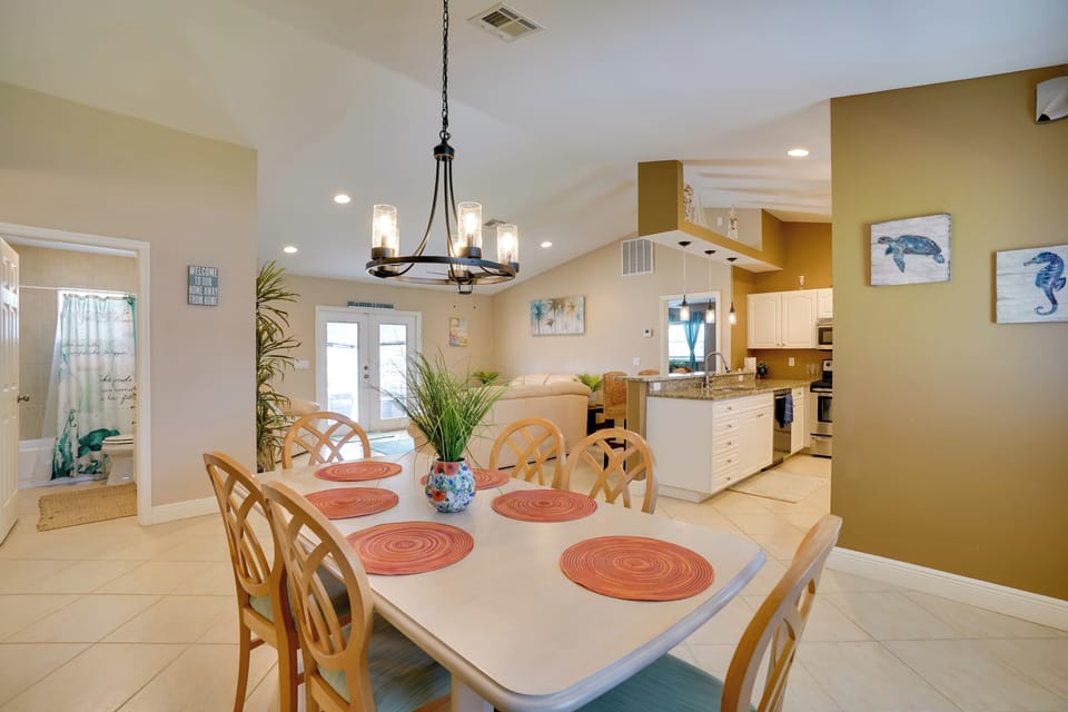 Dining Space | Dishware/Flatware