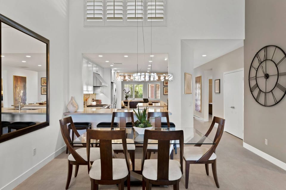 Dining Table for Six!