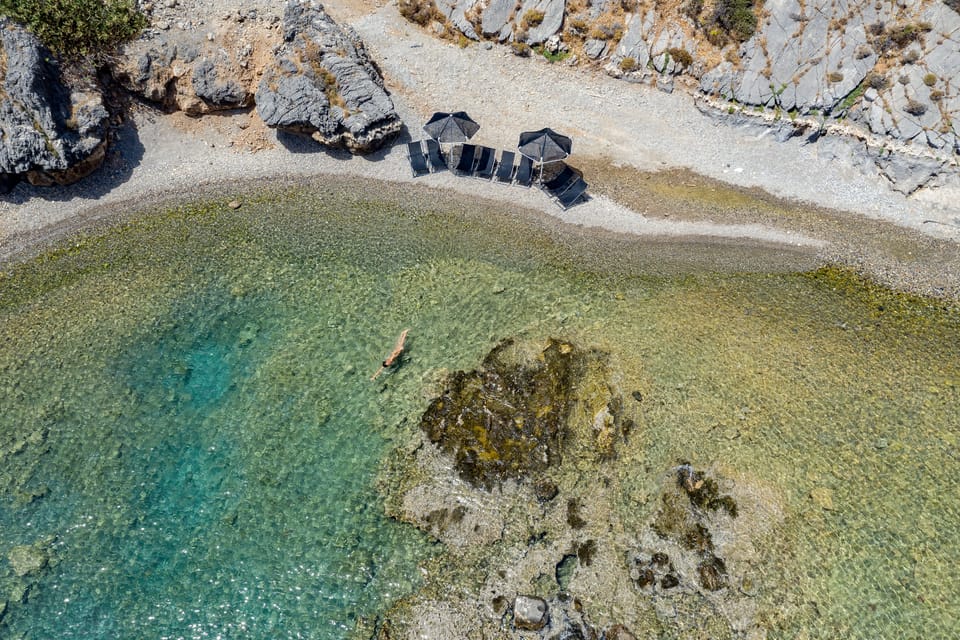 A perfect summer spot, beside the house!