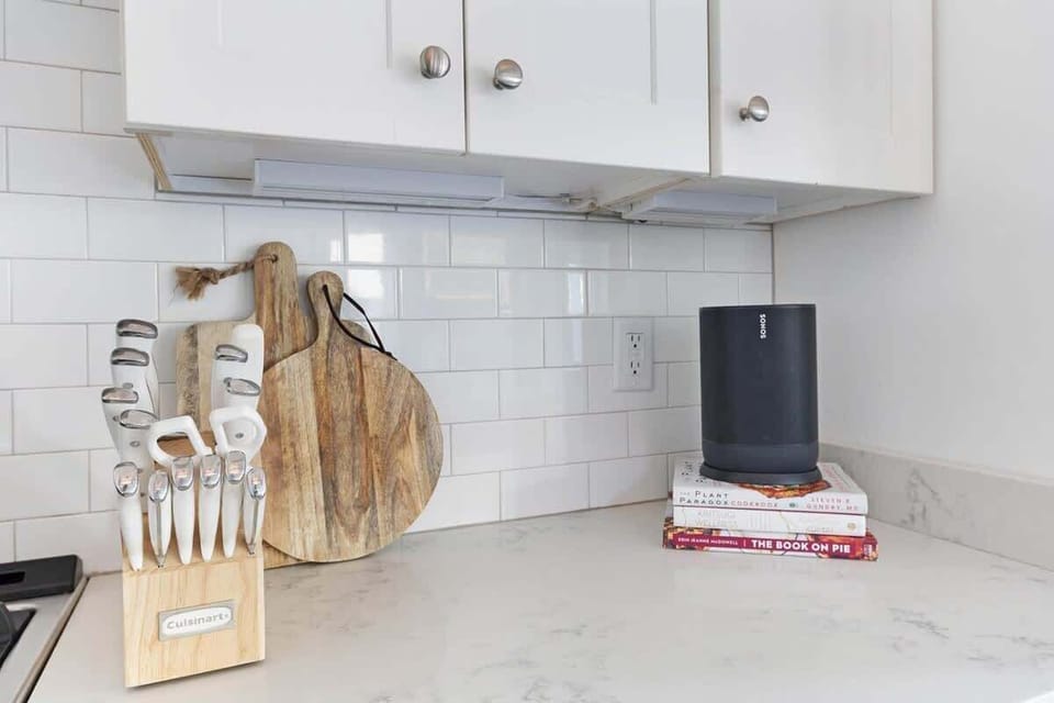 The Sonos speakers give you the ability to connect your device, allowing you to play music and effortlessly set the perfect ambiance.