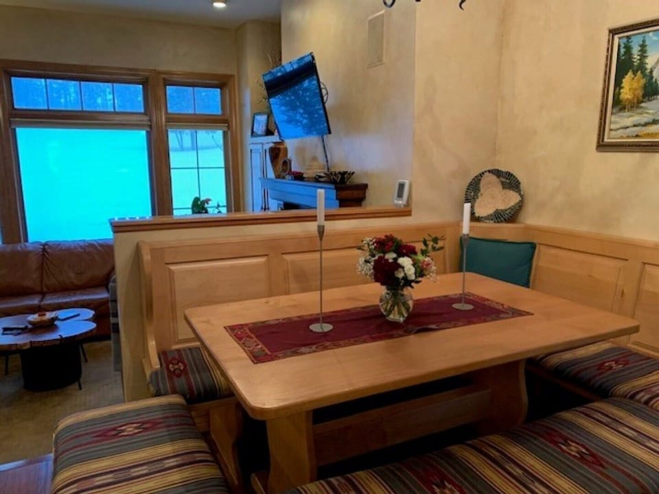 Custom built in table seats 8