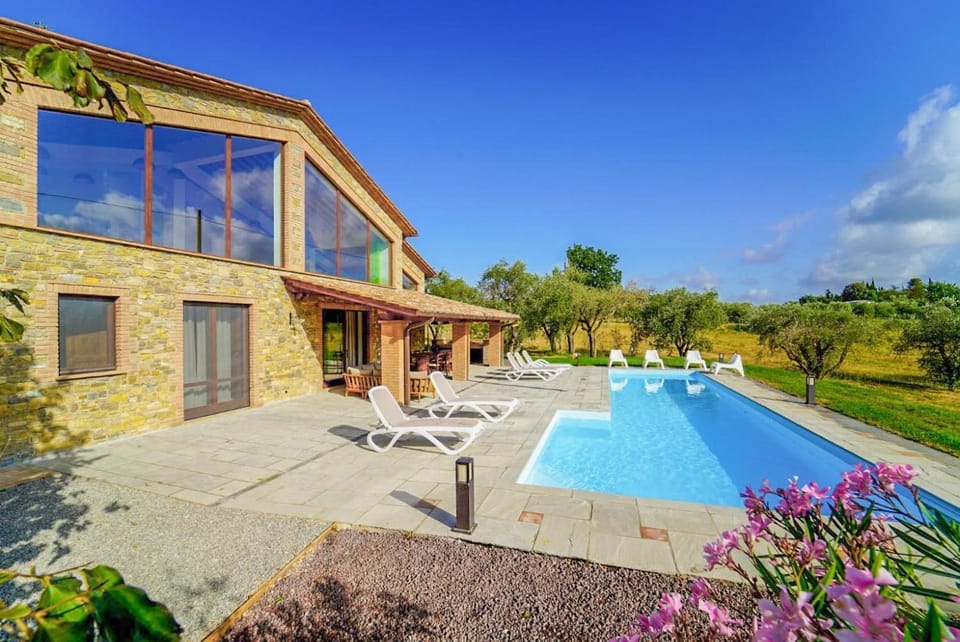 Private pool and terrace