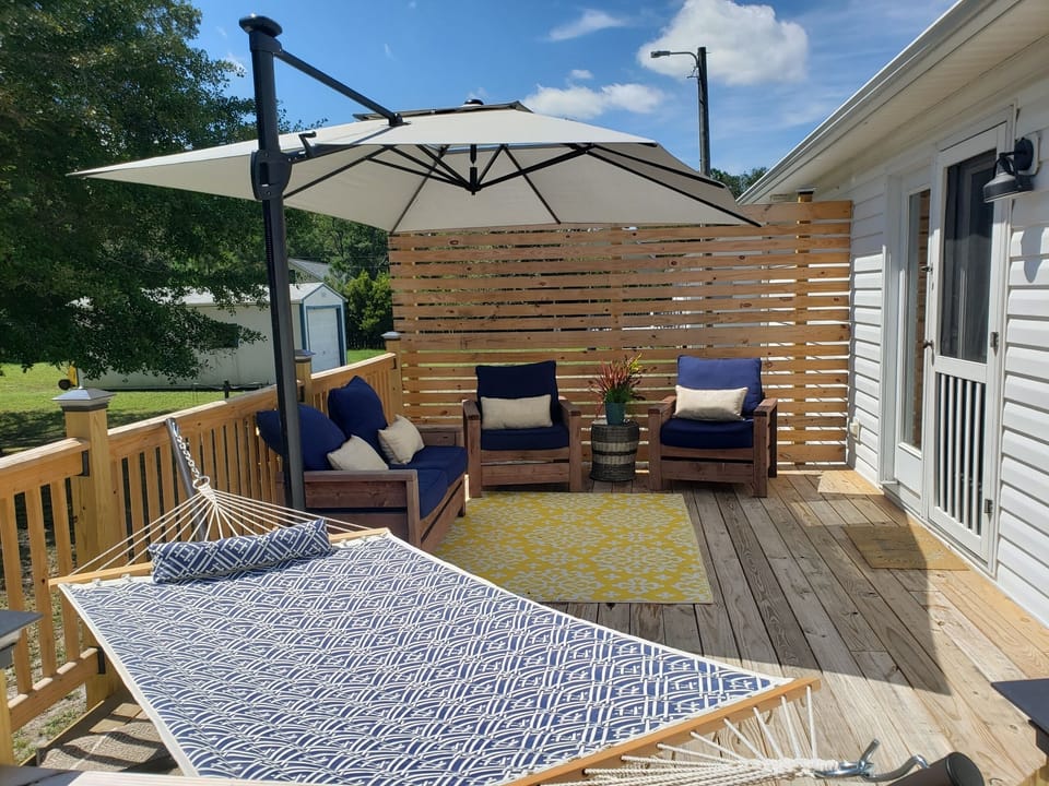 Back patio, hammock and seating area
