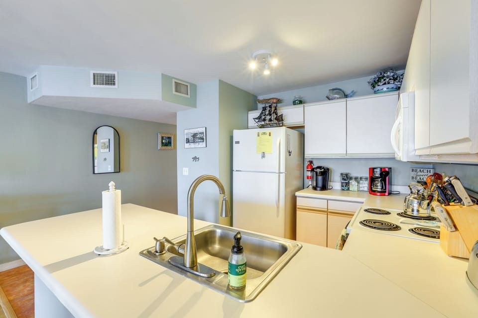 Kitchen | Keurig & Drip Coffee Makers | Spices