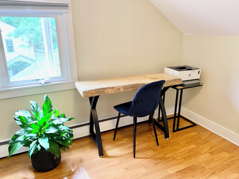 Work station in second level single guest room. Fast wifi with mesh network.