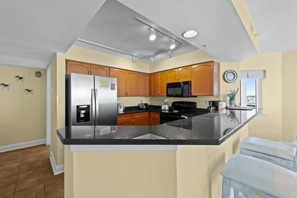 Kitchen Bar 
