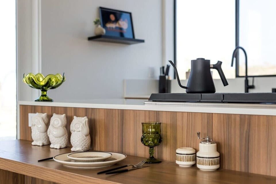 Breakfast Bar