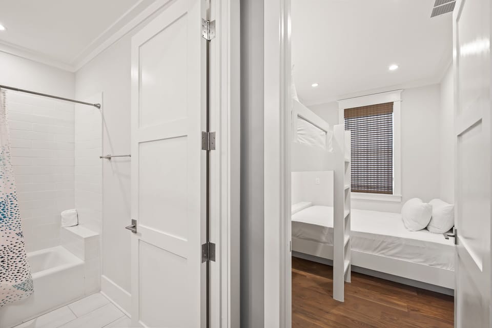 Second Floor: Guest Bathroom