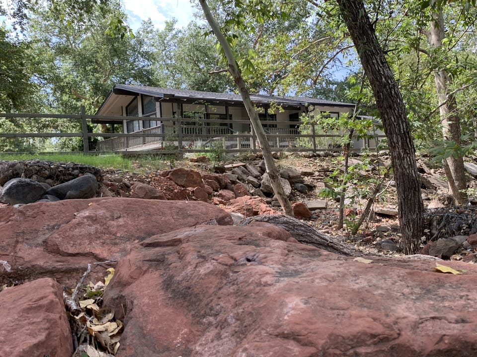 Red rock outcropping overlooking the creek. Deer, Javelina and Ducks nearby.