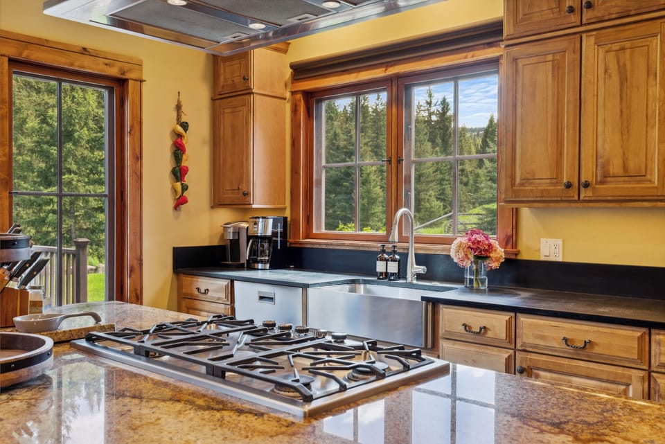 Fully equipped kitchen