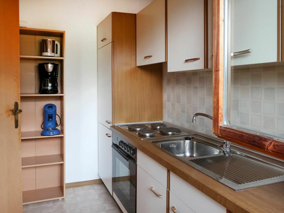 Kitchen Sink, Sink, Cabinetry, Property, Tap, Furniture, Building, Countertop, Plumbing Fixture, Kitchen Stove