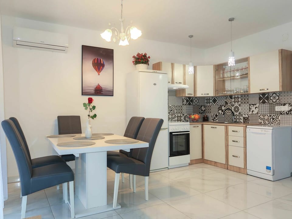 Furniture, Property, Cabinetry, Table, Countertop, Chair, Interior Design, Wood, Floor