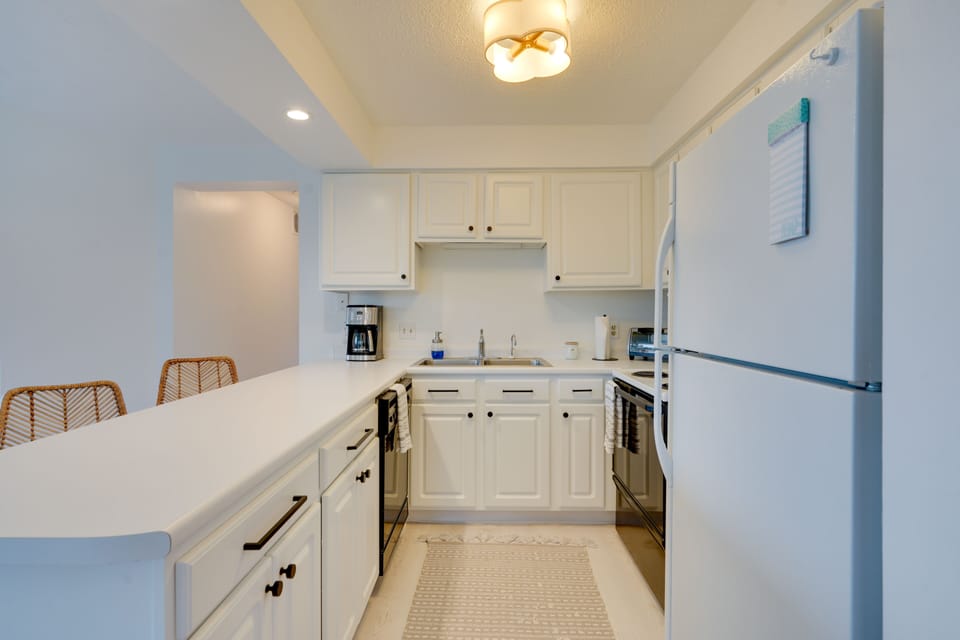 Kitchen | Trash Bags | Paper Towels