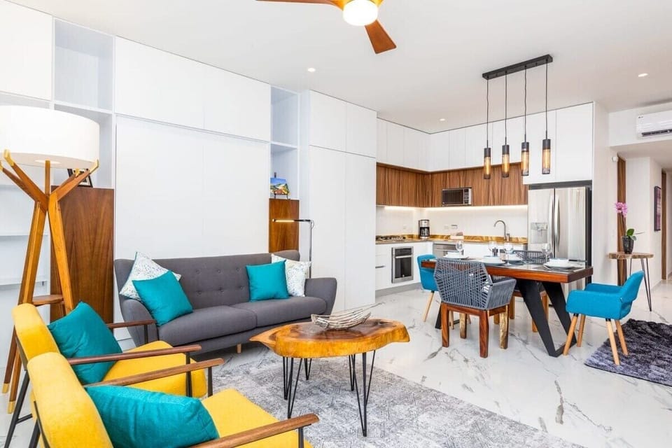 Wide Shot of Living Area and Kitchen/Dining