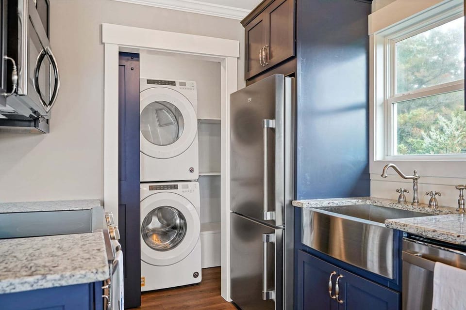 Washer & Dryer