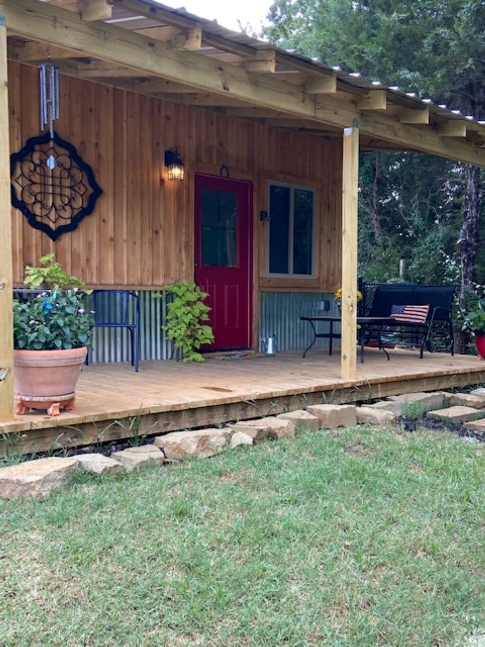 Relax and get away in the country, but only minutes from town.