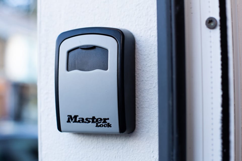 Check-in with key safe and code