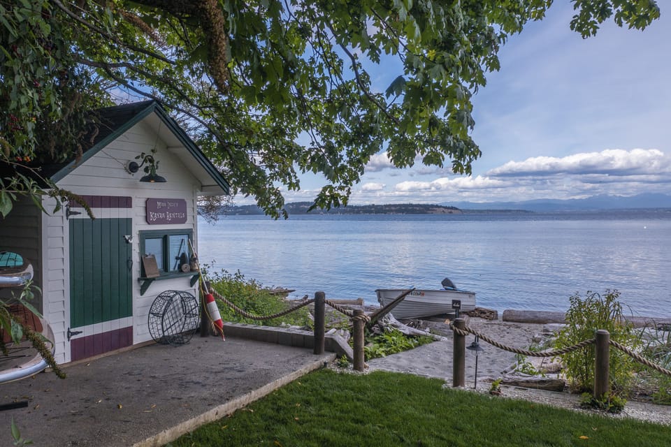 High tide at Ferry Cove