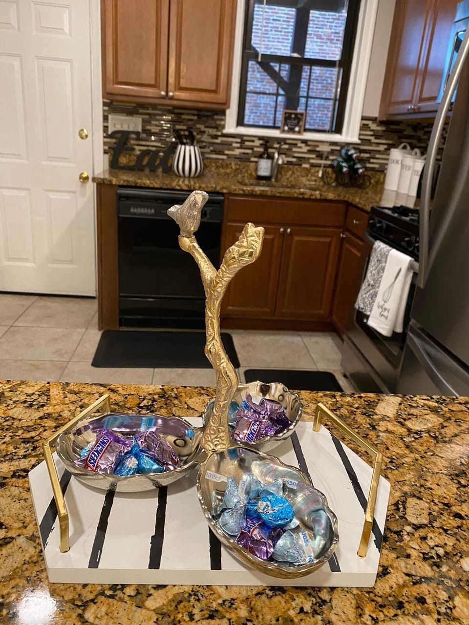 Fully Stocked Kitchen.