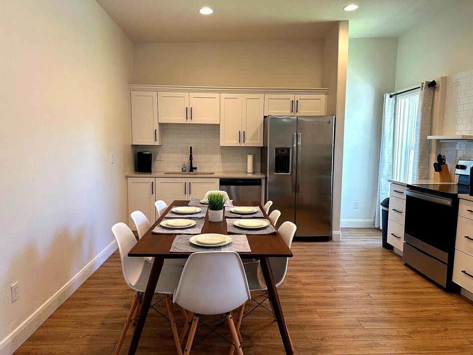 Kitchen/dining
