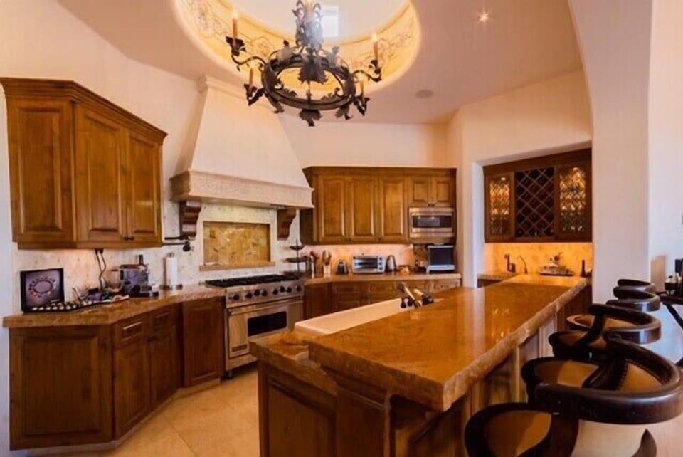 Well-equipped chef-ready kitchen