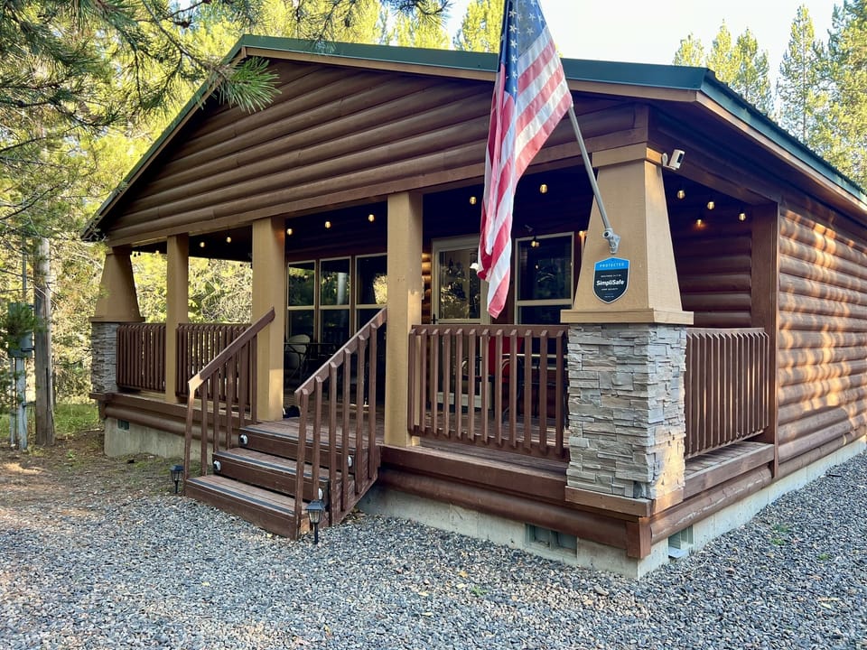Enjoy all the seasons at the Cabin