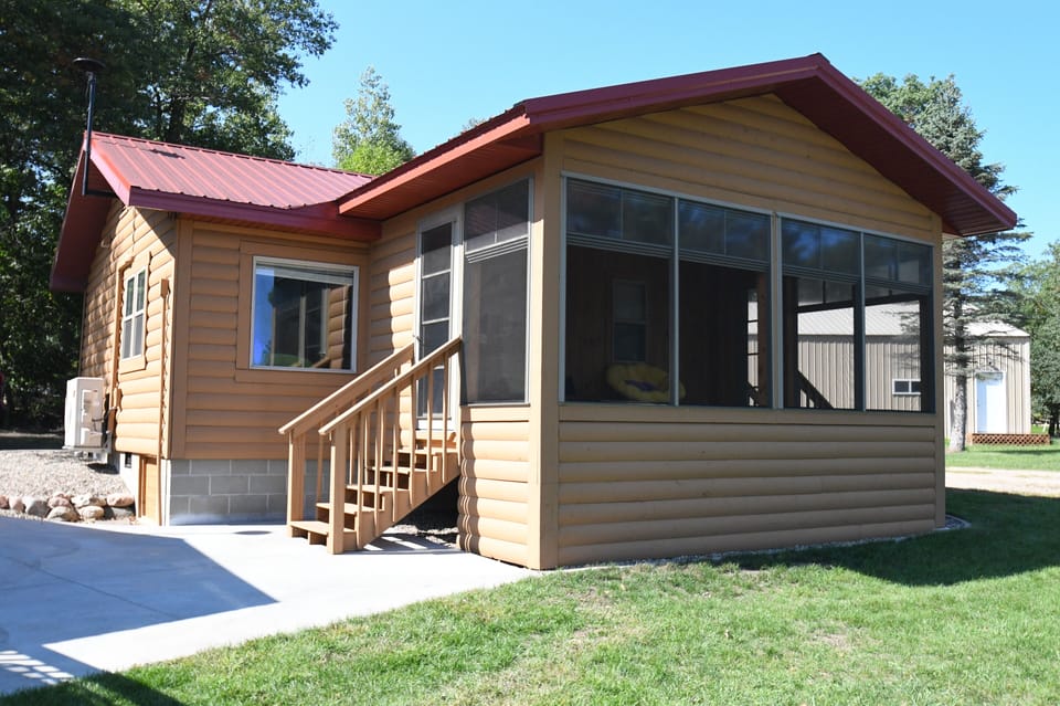 Cabin B is at the end of the association, allowing for more privacy.