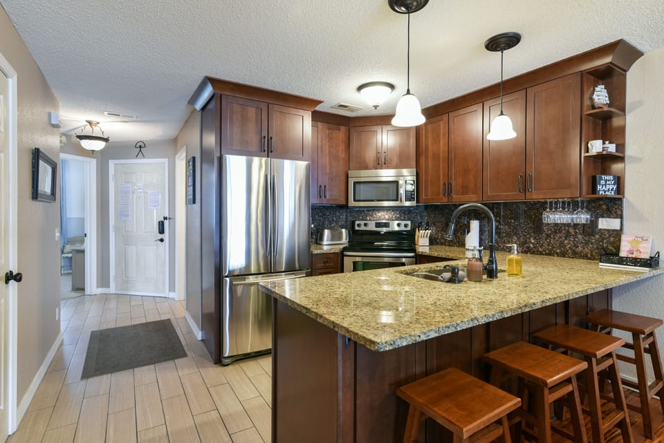 Breakfast bar in kitchen