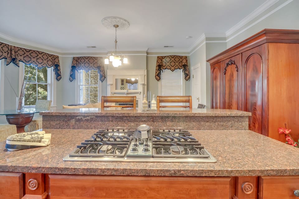 Kitchen Island with Breakfast Bar