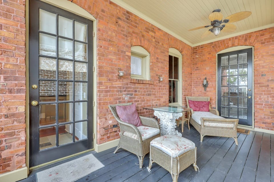 Charming Shared Balcony