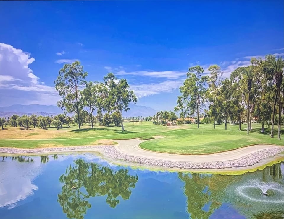 12th hole on the Desert Falls golf course