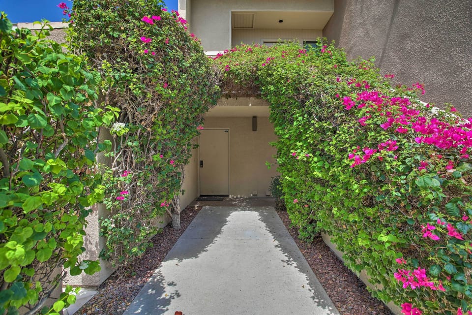 Condo Exterior | Entrance