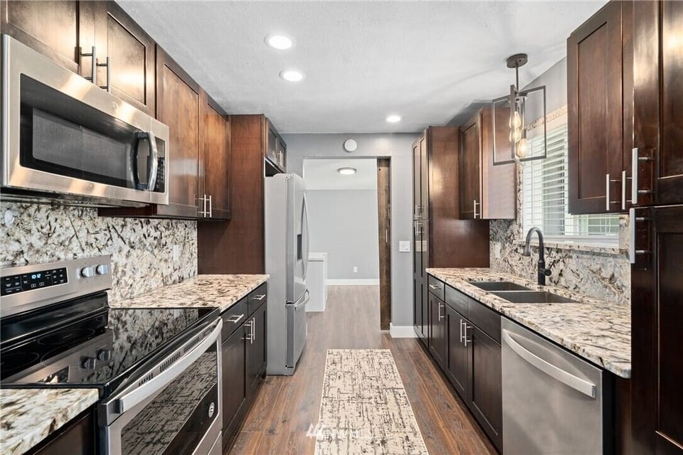 Beautiful kitchen!