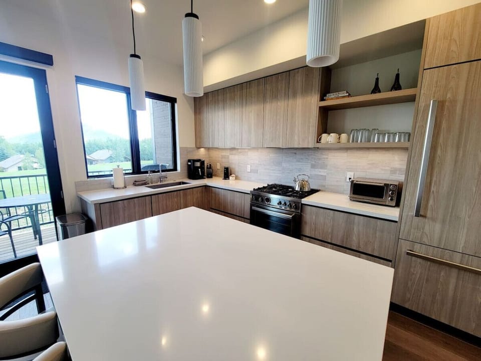 Fully stocked kitchen