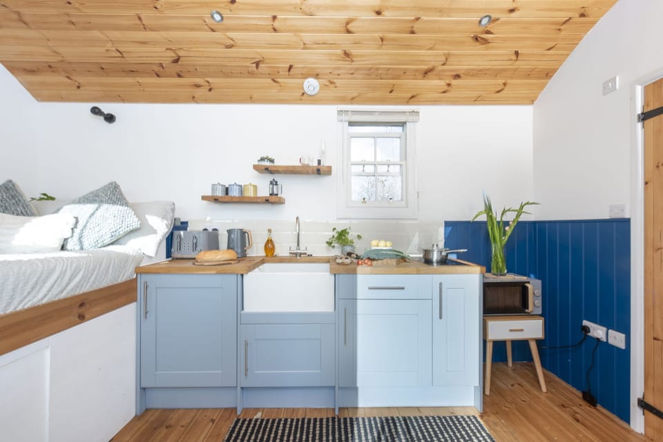 Toaster, kettle, fridge and microwave - Nori's Nest, Shepherds Hut, Croft Hooper