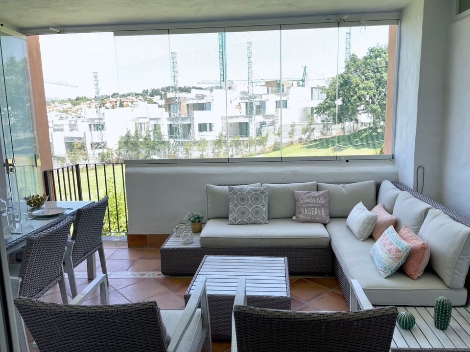 Solarium sitting area 