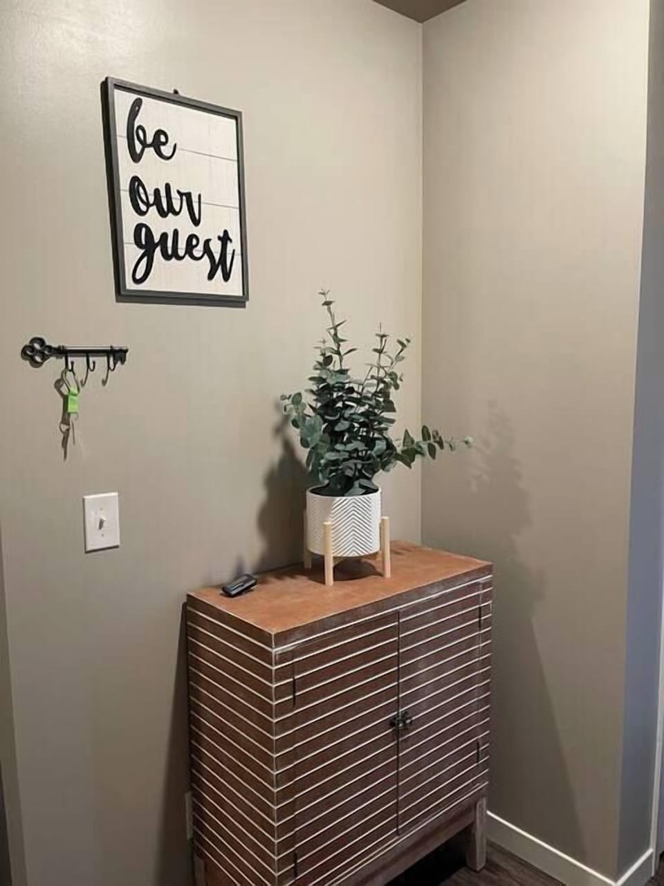 Step into your stress-free stay. Keys hung, comfort begins.