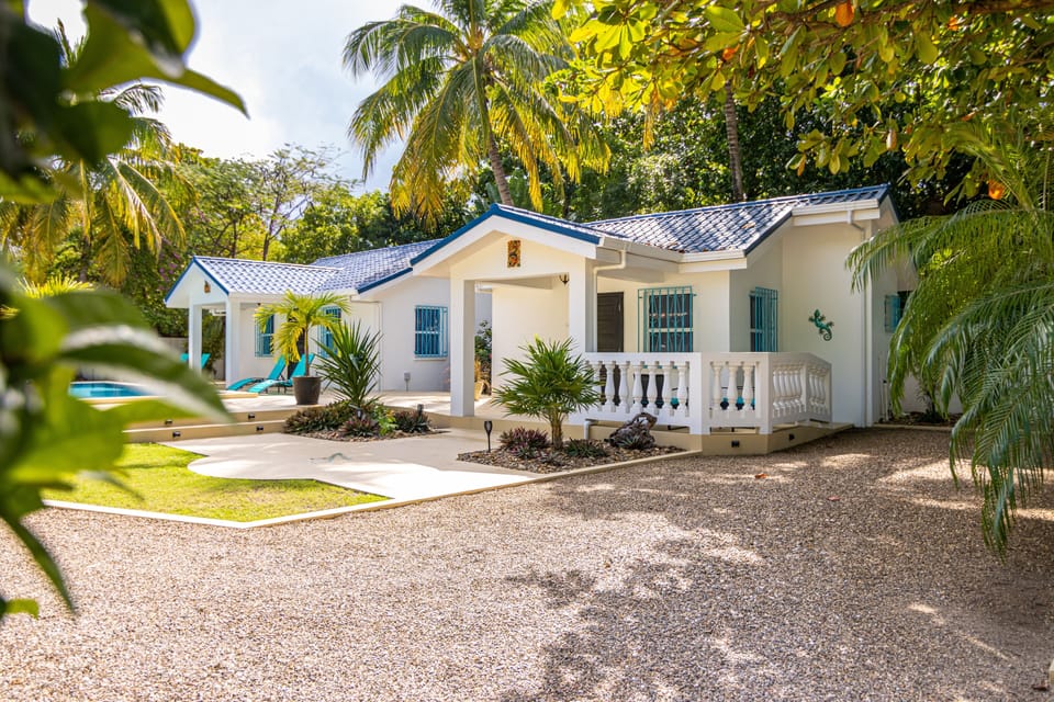 Villa Medio & Villa Pequena