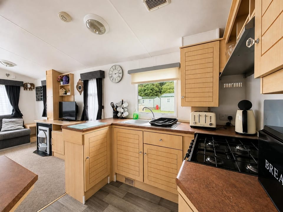 Southview Holiday Park in Skegness in England is the perfect destination for family caravan holidays, offering a cosy living room in a caravan and easy access to Fantasy Island Skegness.