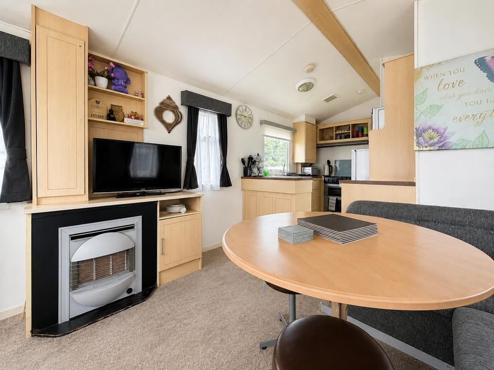 Make your family caravan holidays unforgettable at Southview Holiday Park, located near the top things to do in Skegness, including the thrilling Fantasy Island Skegness.