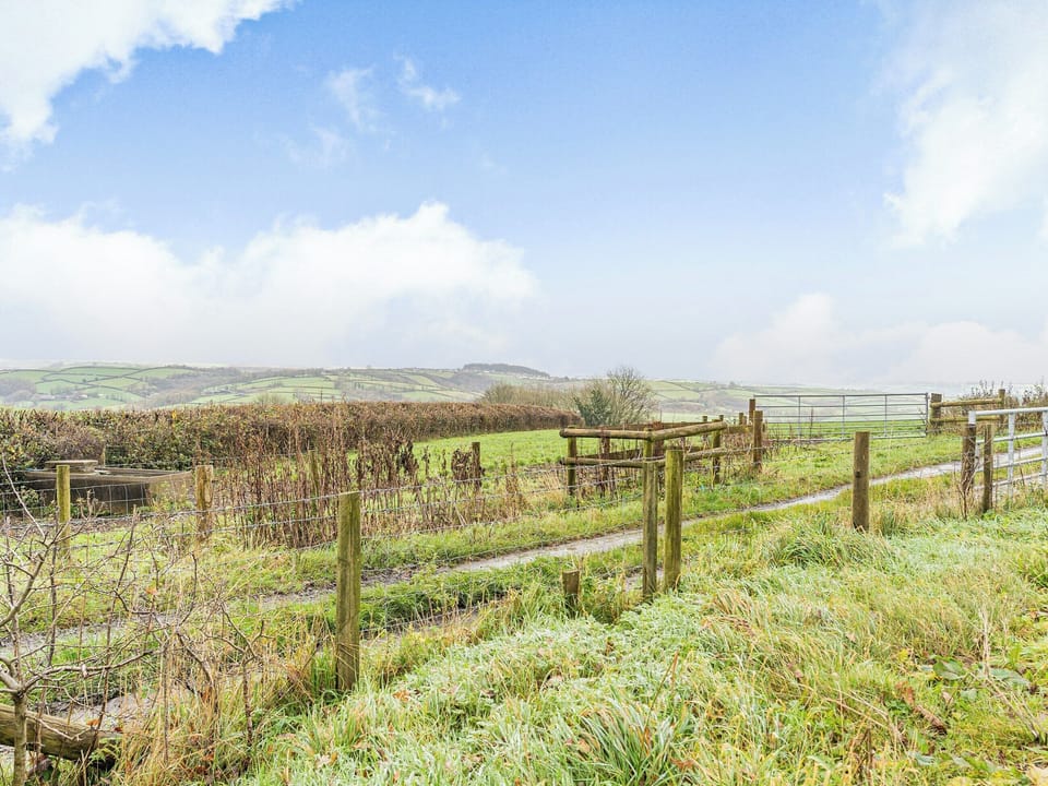 Surrounding area | Cowshed 2 - Cowshed Cottages at Travellers Rest Yard, Llanboidy