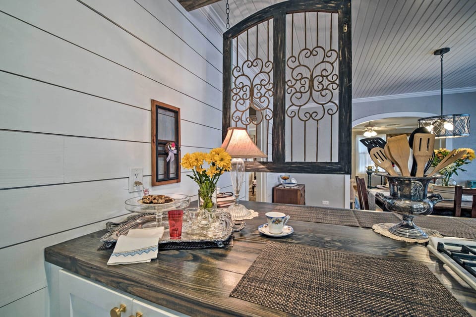 Well-Equipped Kitchen