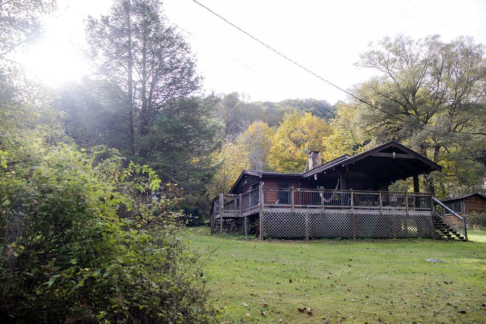 Another view of the cabin with the expansive deck