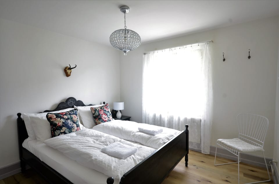 Bed 1