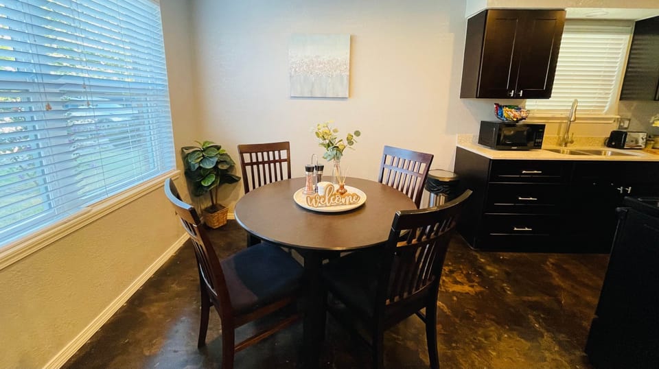 Dinning Table (1)