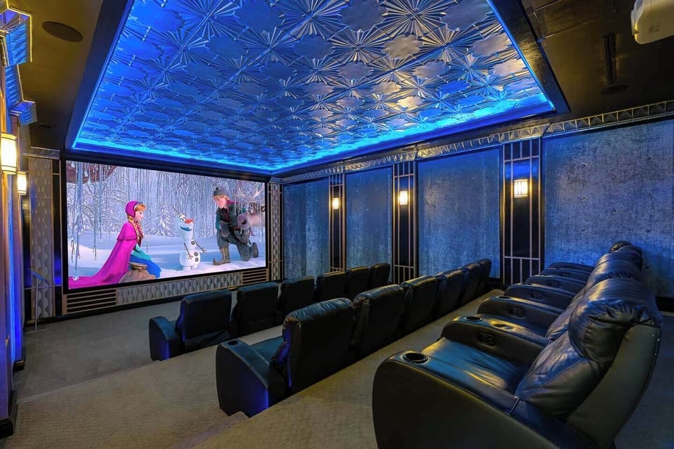 [amenities:theater-room:2] Theater Room