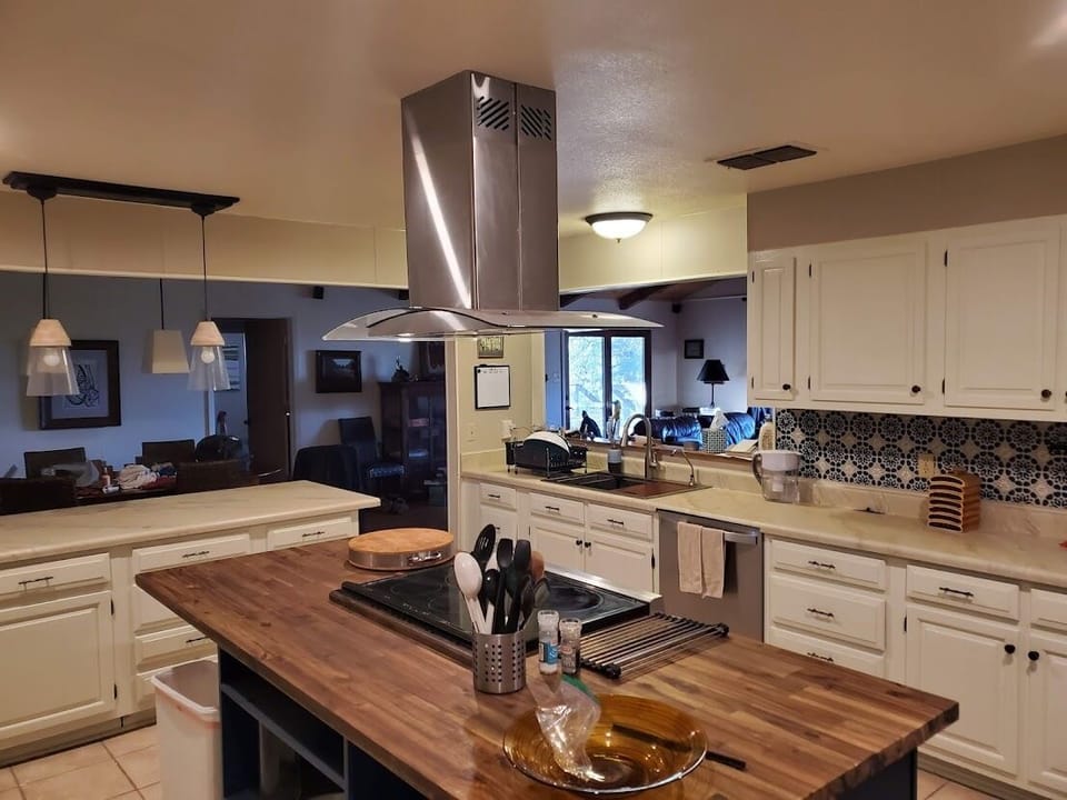 Large Kitchen